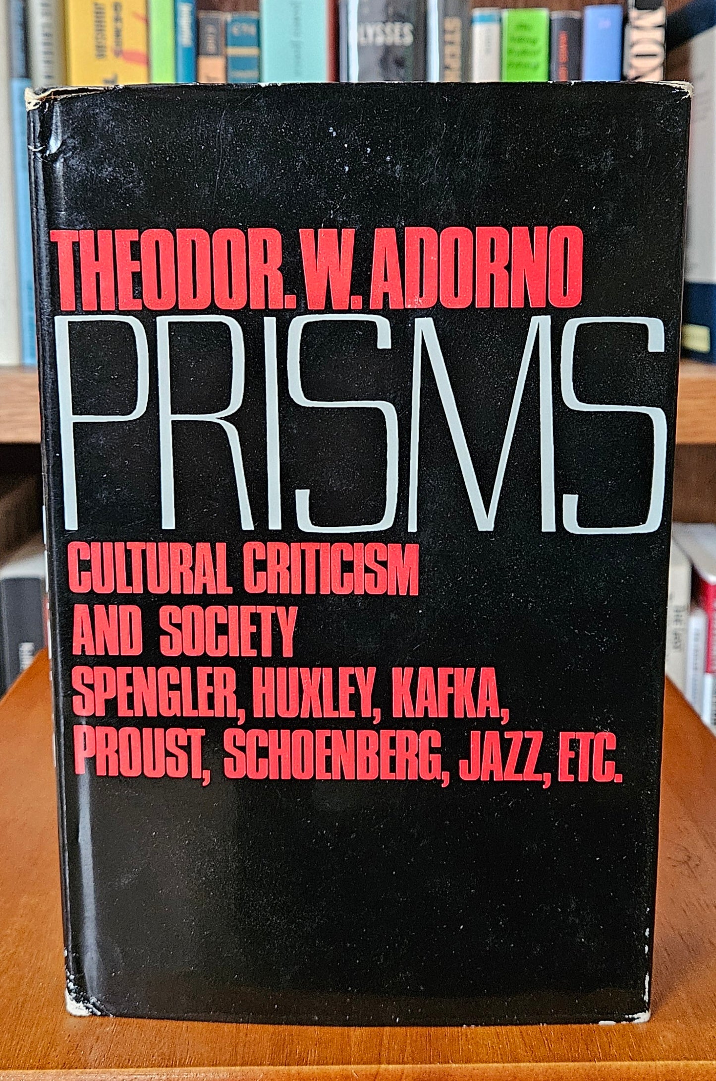 Theodor Adorno - Prisms