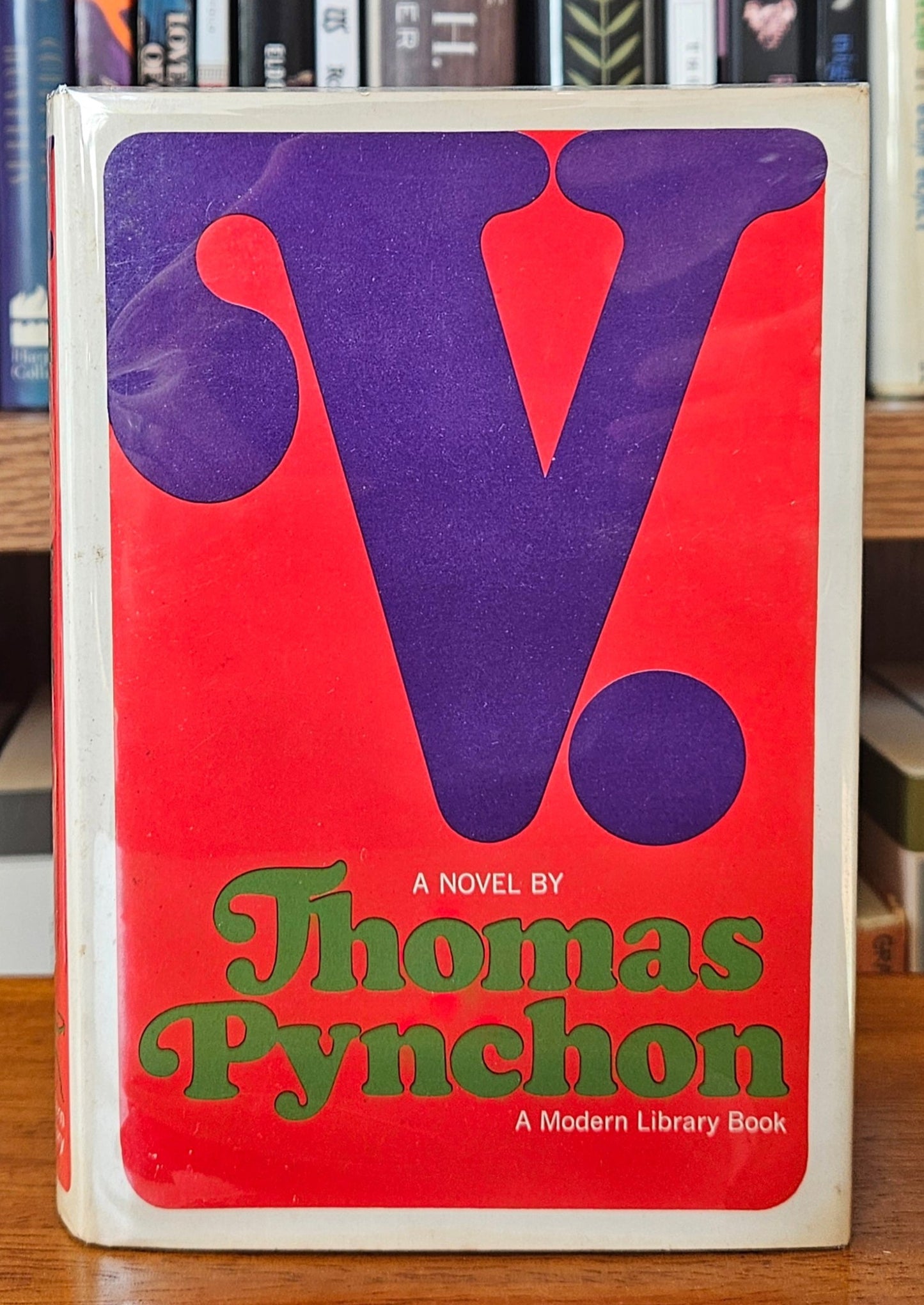 Thomas Pynchon - V