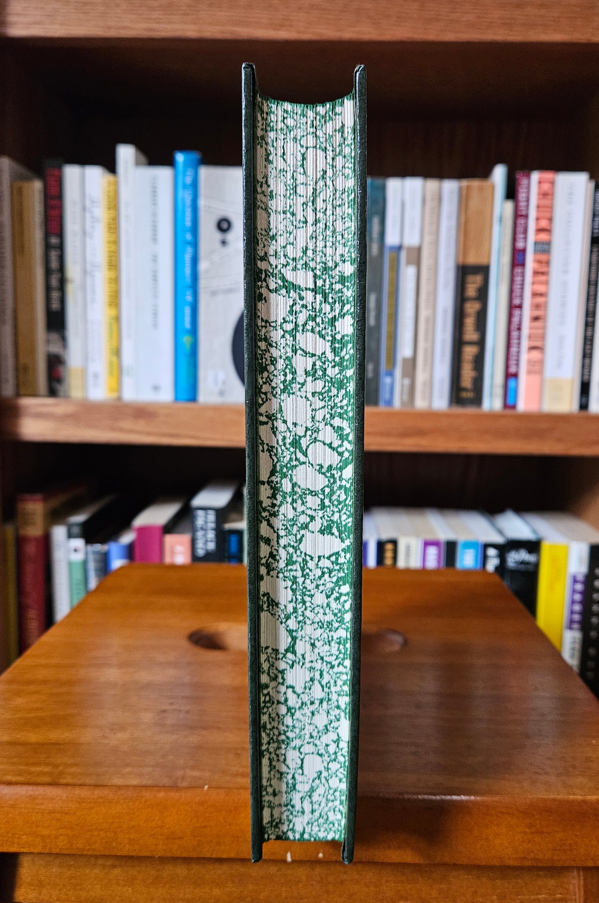 J.R.R. Tolkien - The Hobbit – Conveyor Belt Books